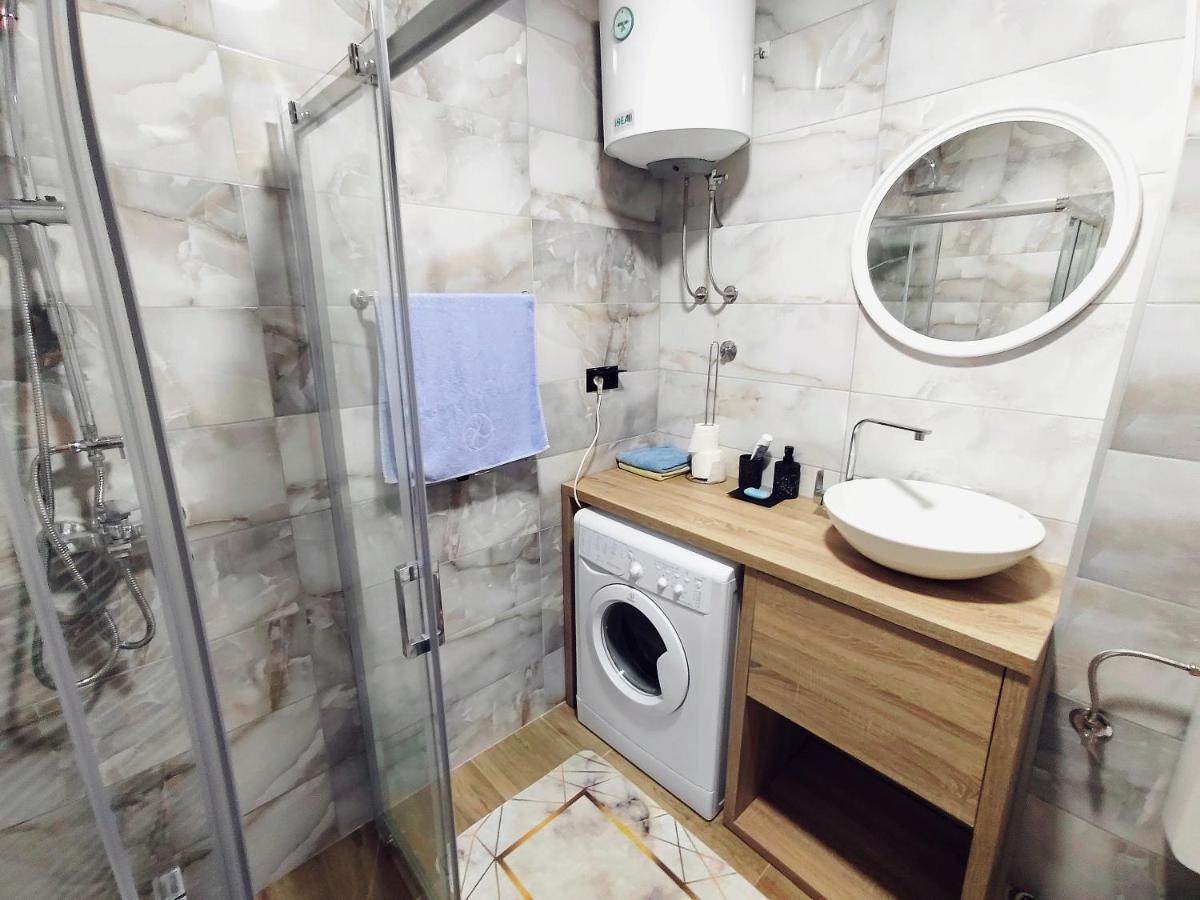 Spacious And Modern Apartment In Town Center Konjic Exterior photo